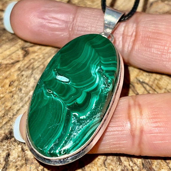 Green Malachite Pendant 2” - Picture 7 of 13